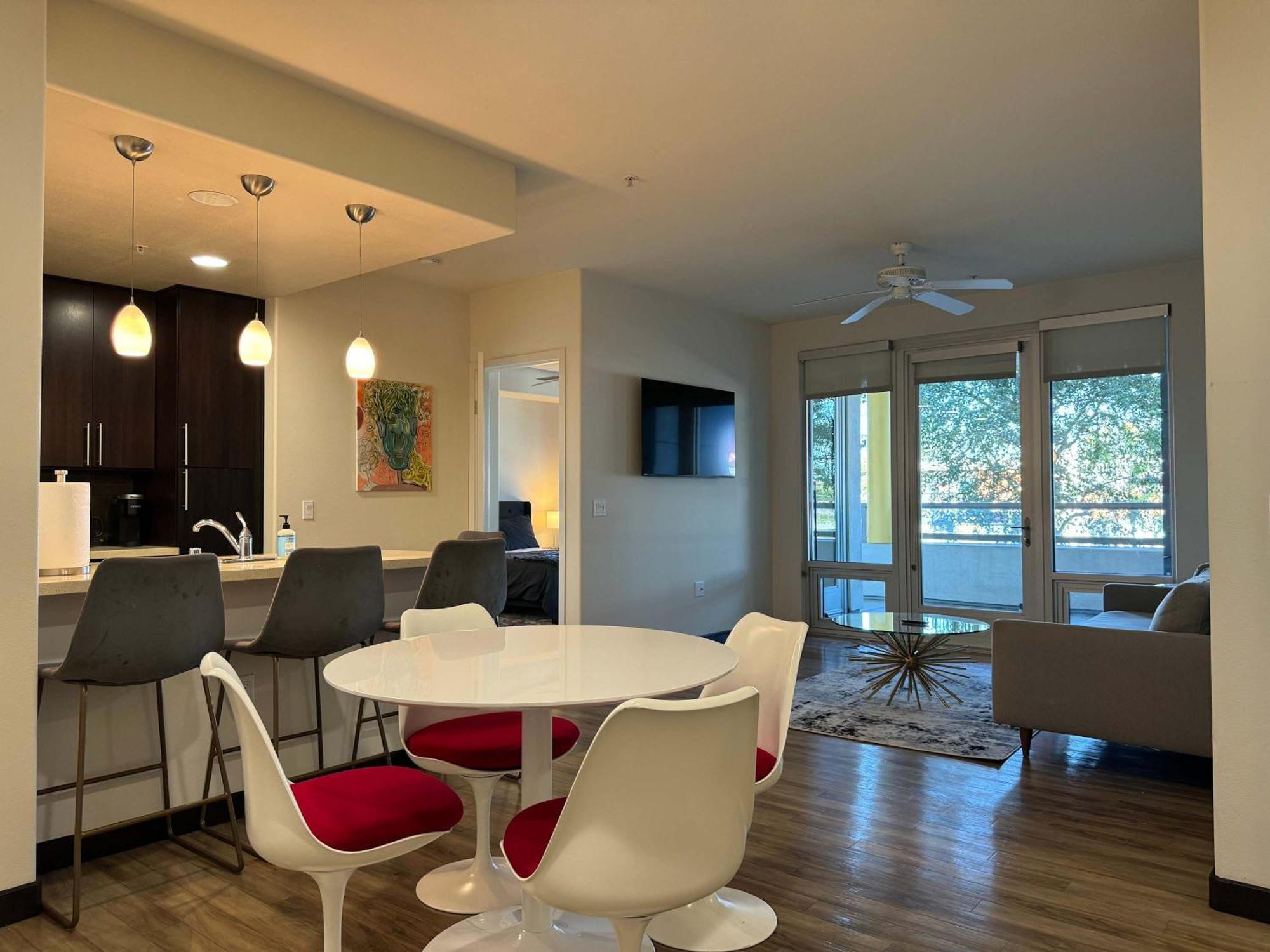 2br Weho Mid Century Luxury Los Angeles