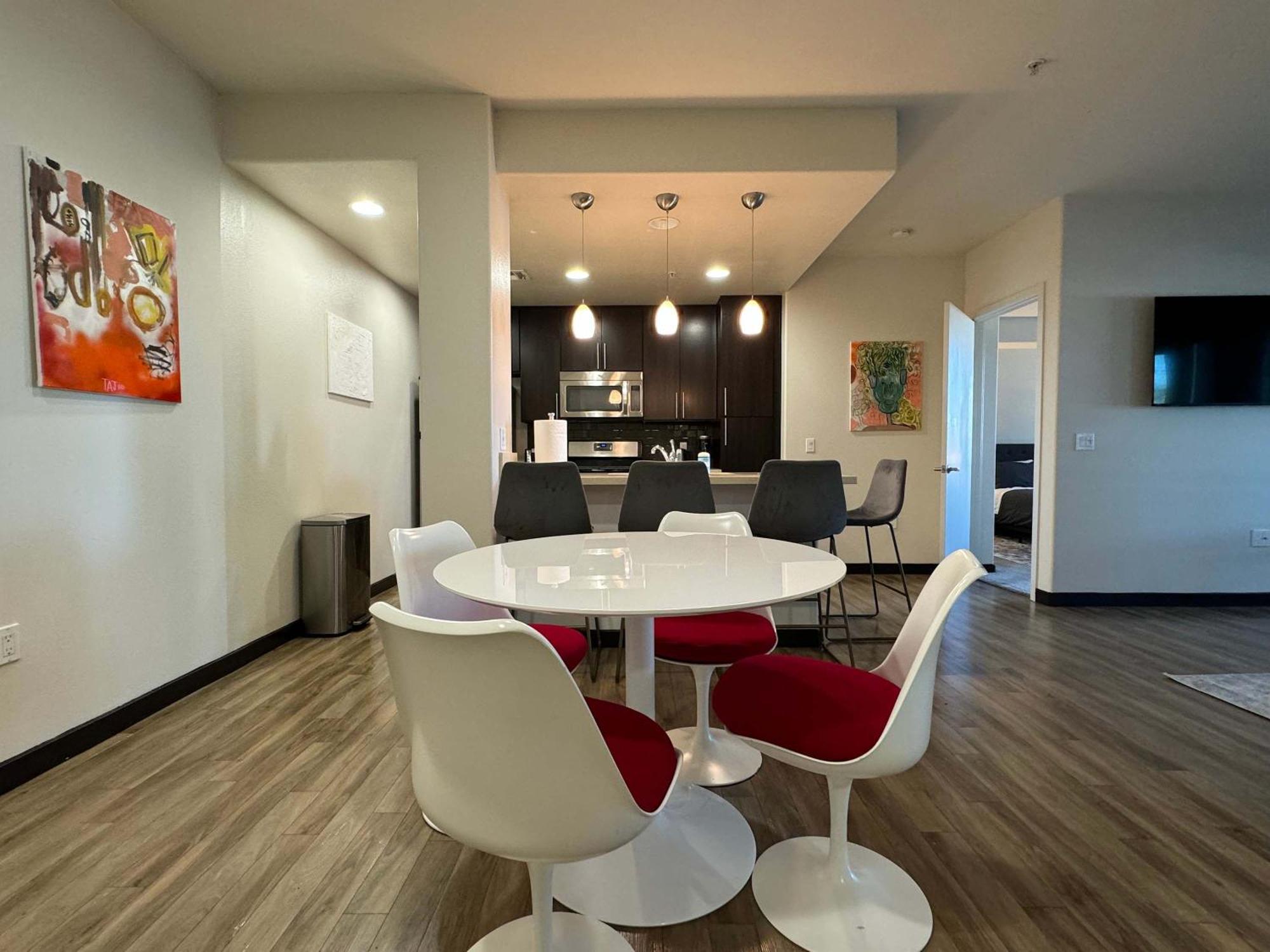 Apartment 2br Weho Mid Century Luxury
