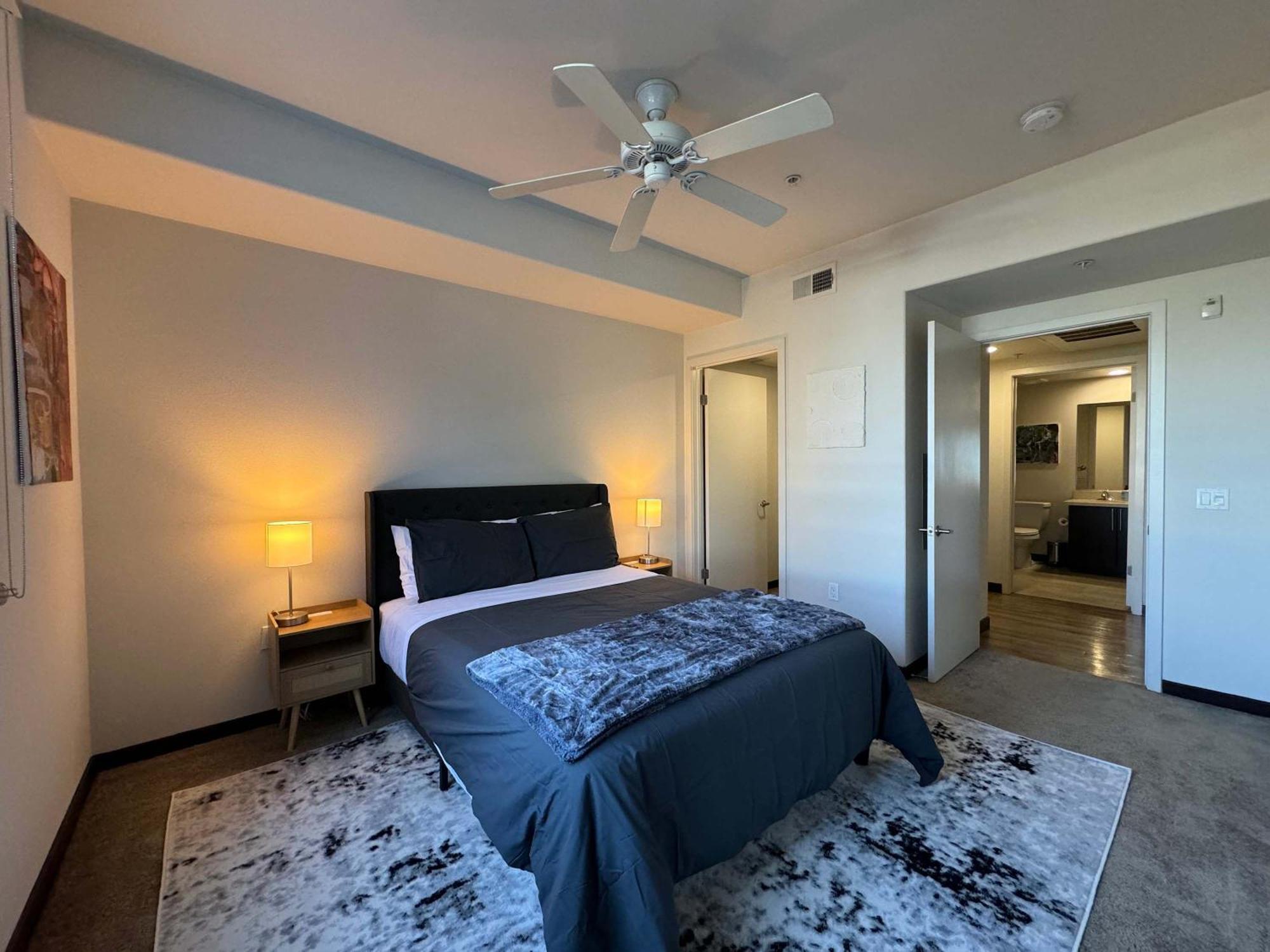 2br Weho Mid Century Luxury Apartment