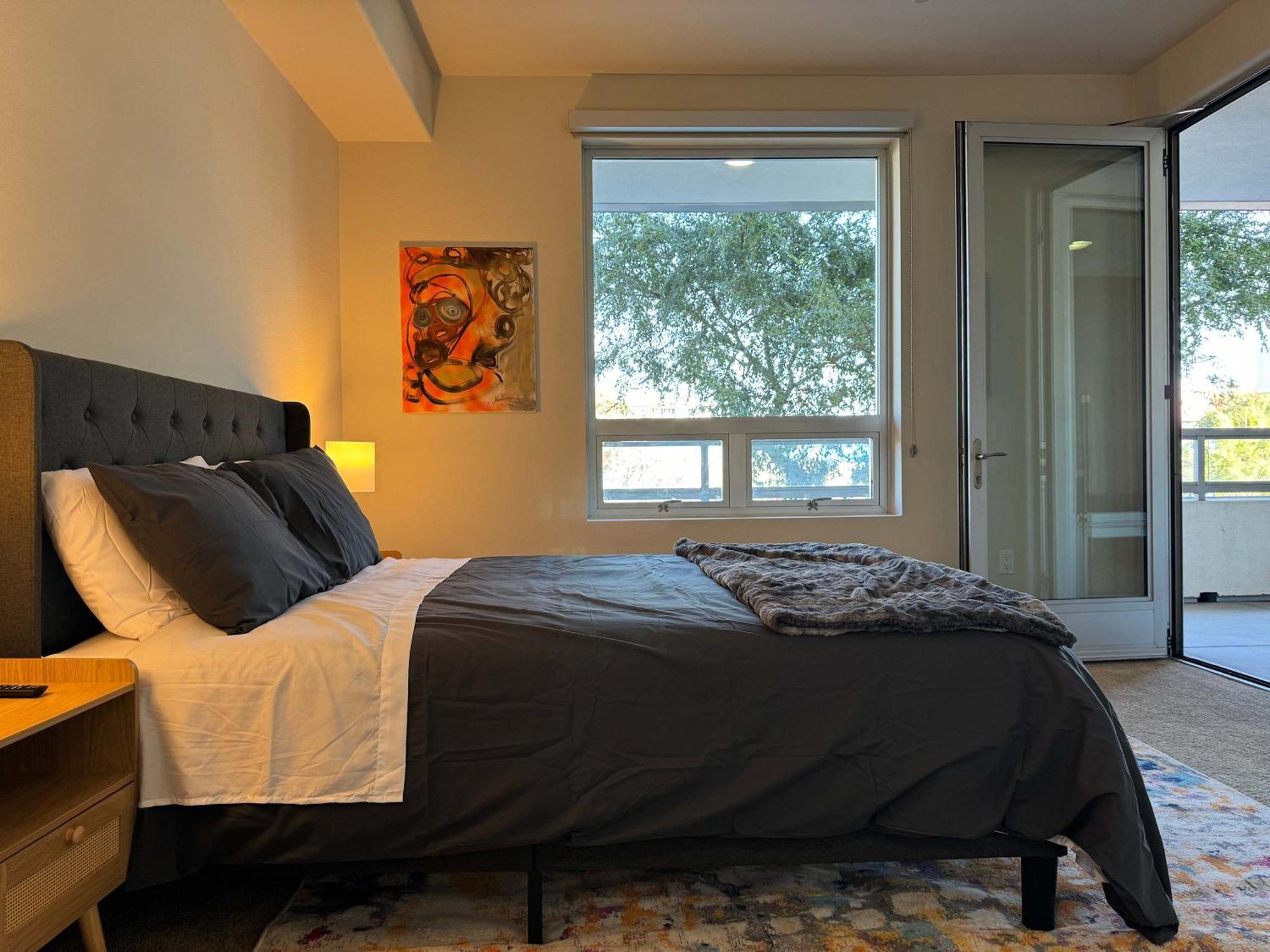 2br Weho Mid Century Luxury * Los Angeles